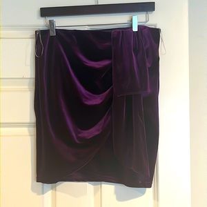 Bebe women’s size L purple velour miniskirt